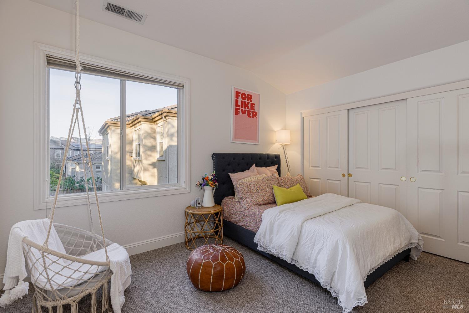 1813 Sleepy Hollow Ln