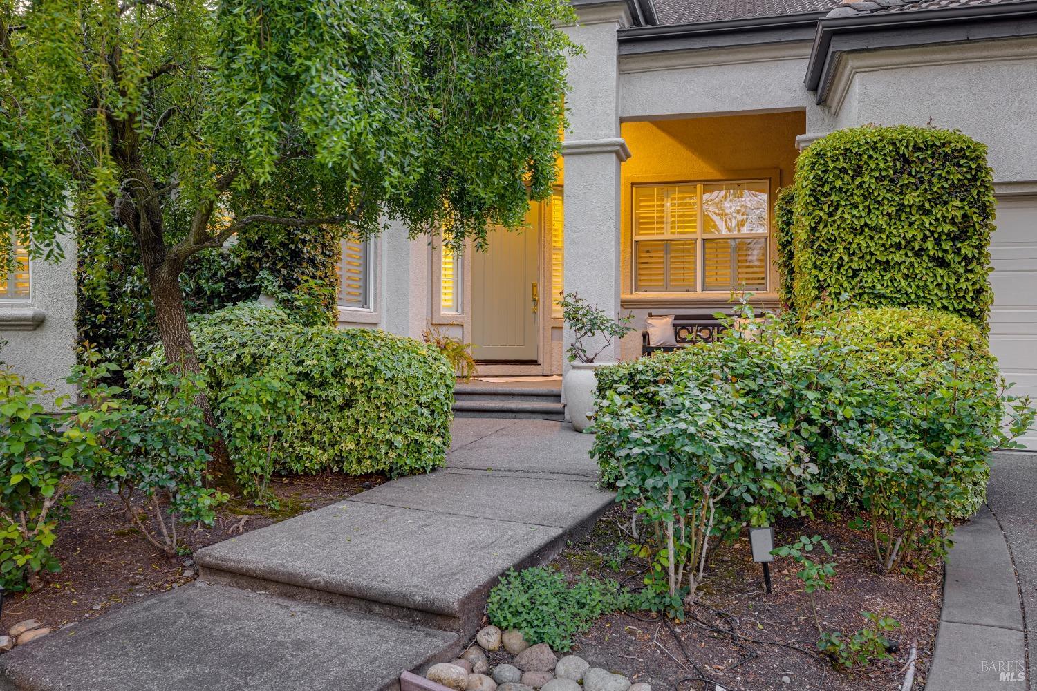 1813 Sleepy Hollow Ln