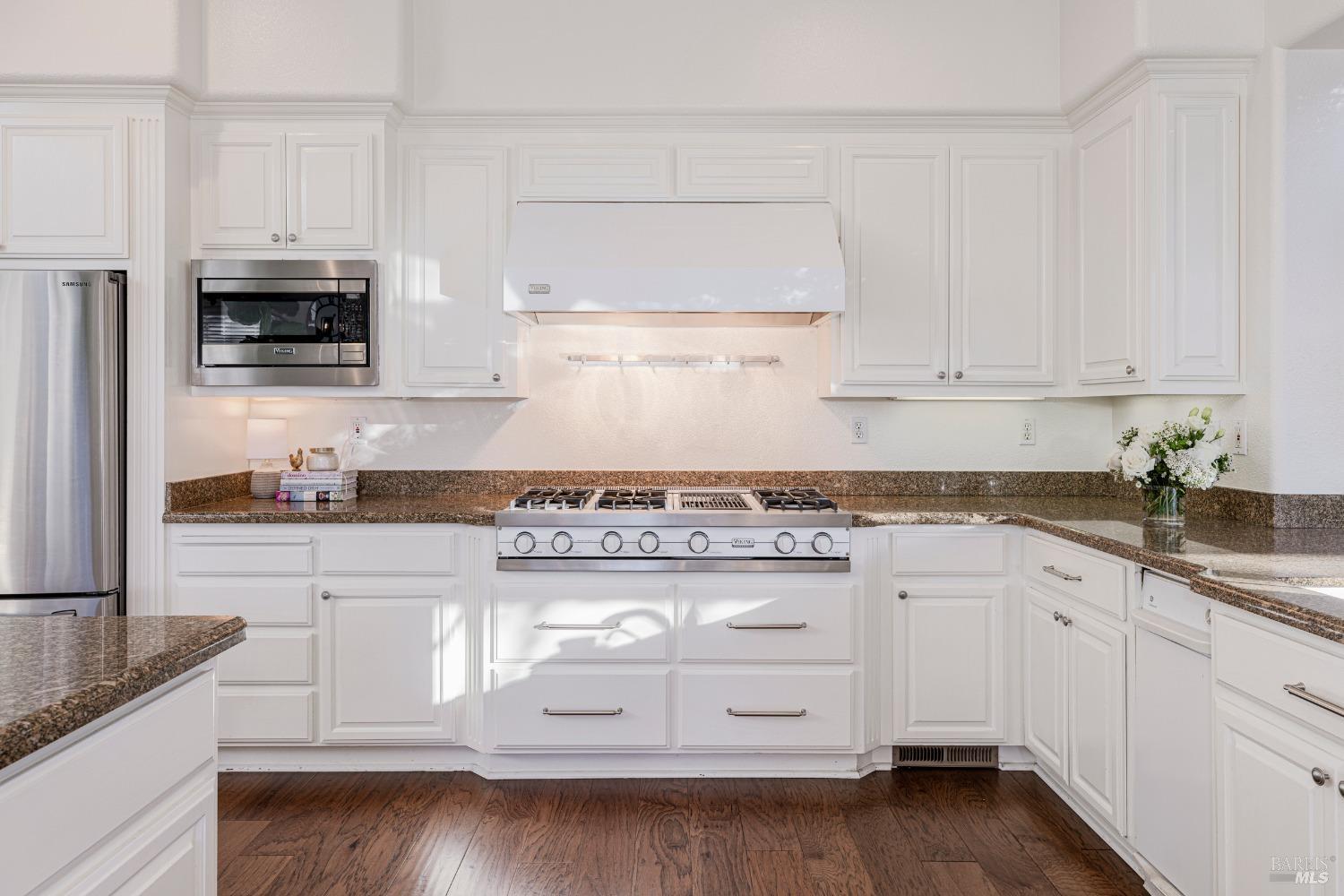 1813 Sleepy Hollow Ln