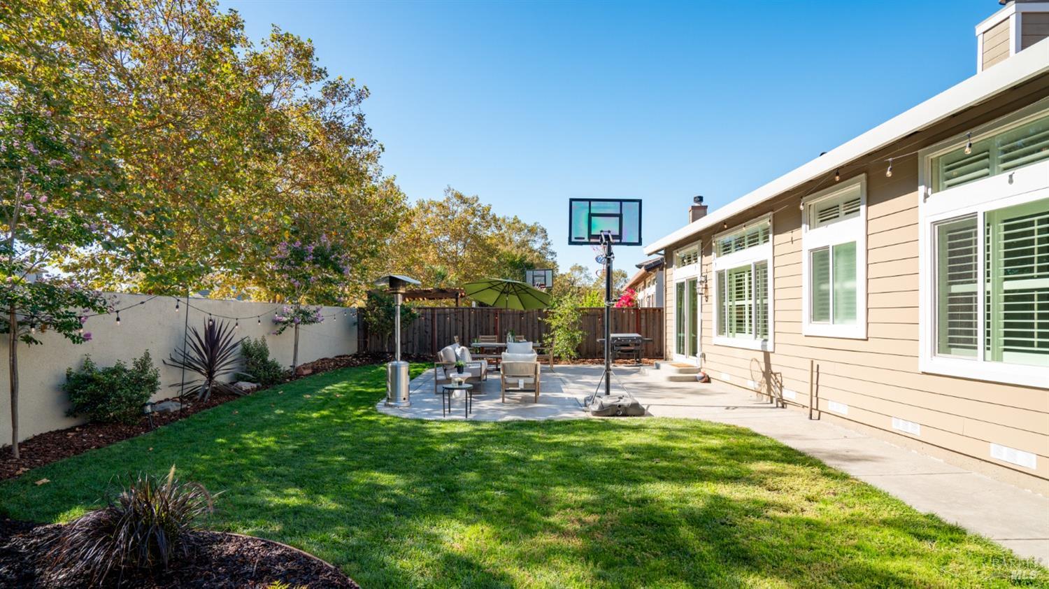 1013 Via Elisabetta Ct