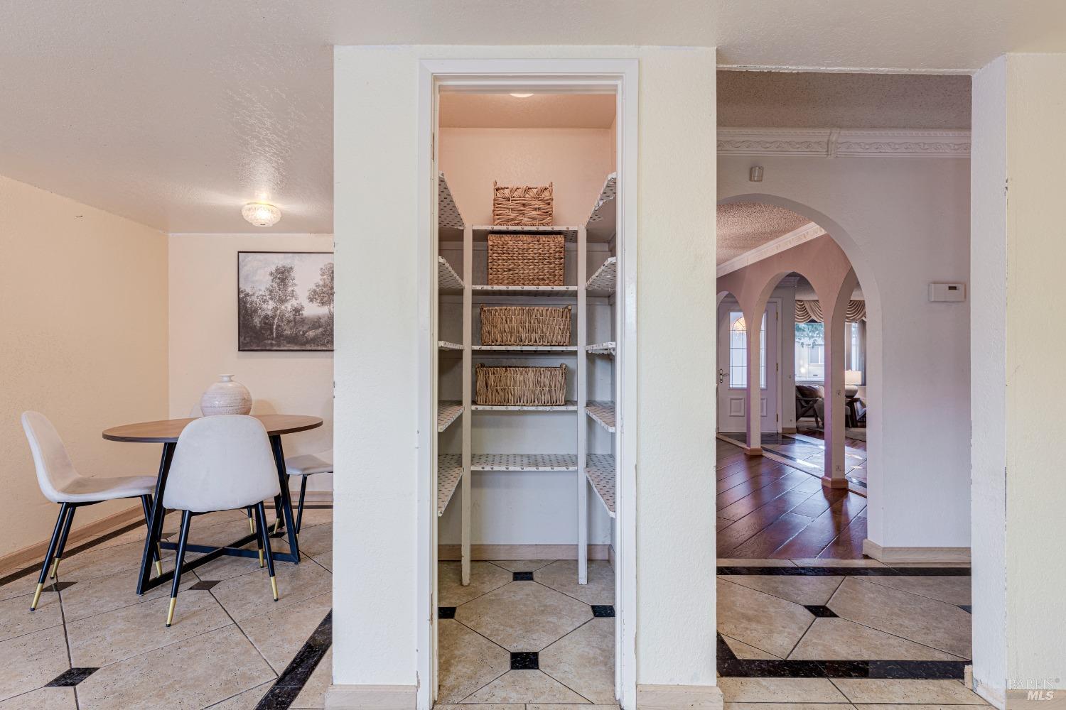 923 Santa Dorotea Cir