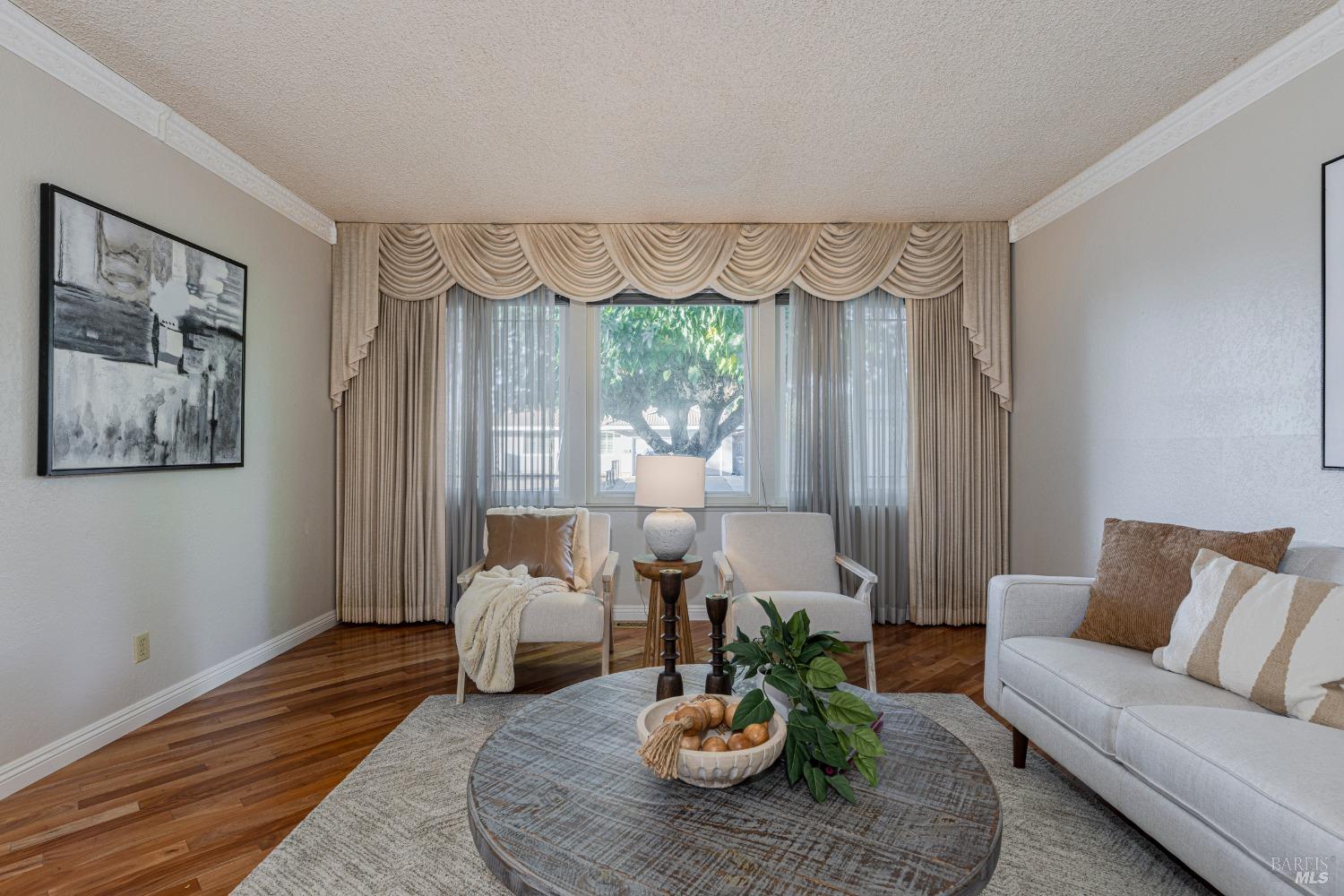 923 Santa Dorotea Cir