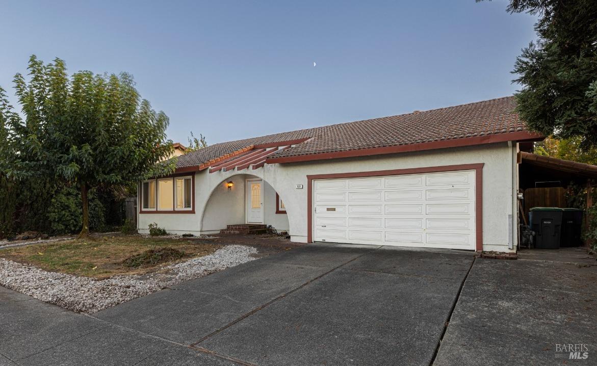 923 Santa Dorotea Cir