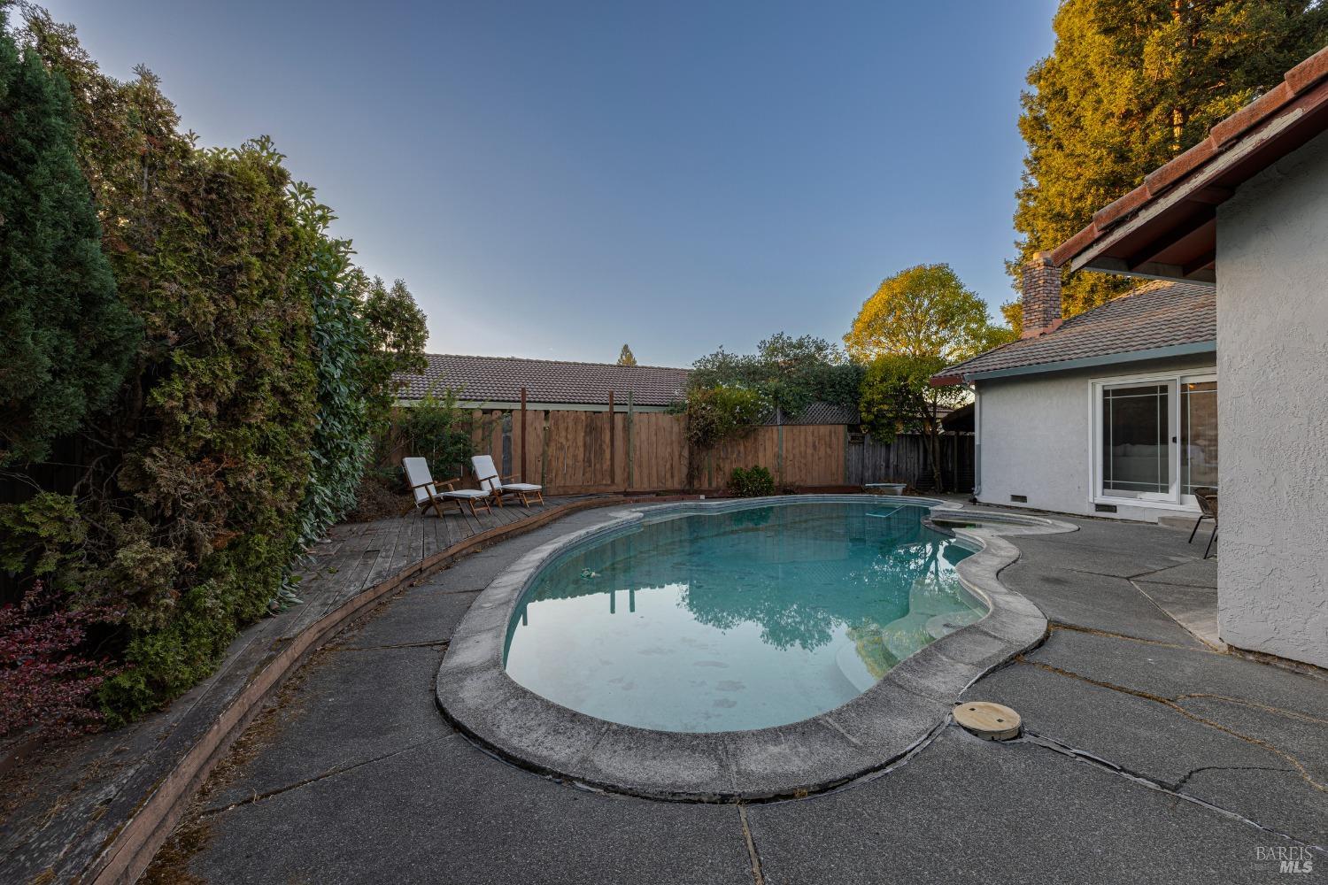 923 Santa Dorotea Cir