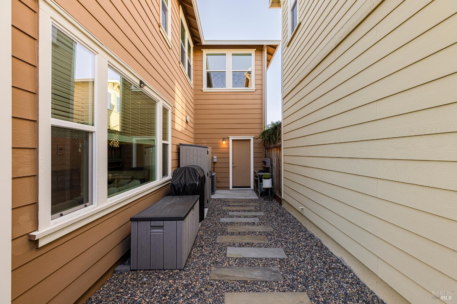 1605 Wildflower Way