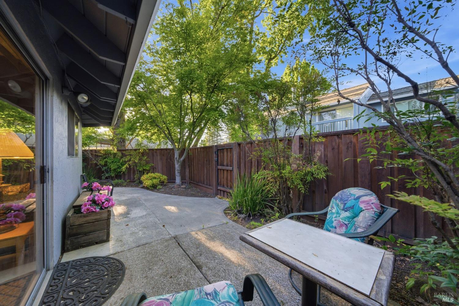 514 Racquet Club Circle