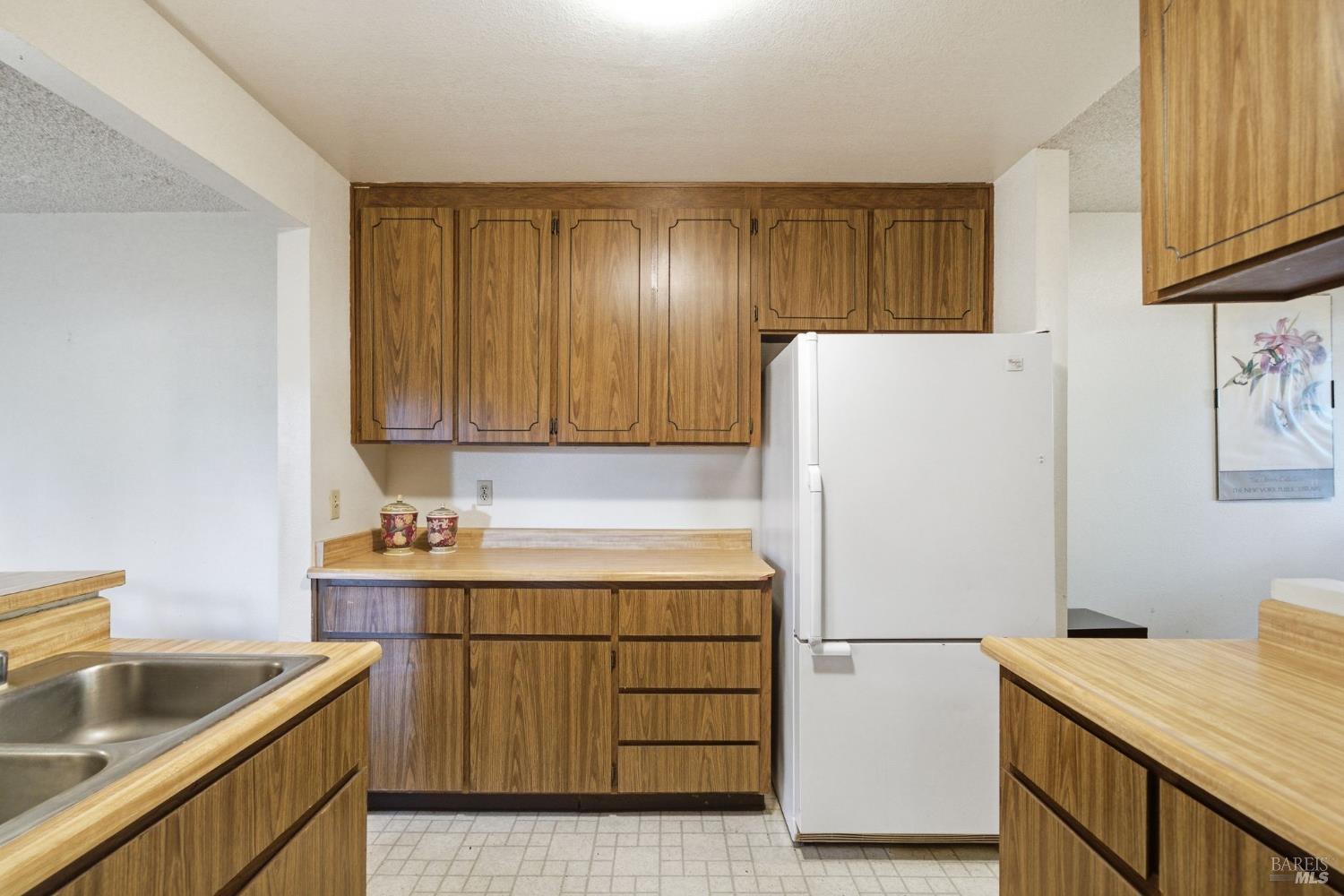 514 Racquet Club Circle