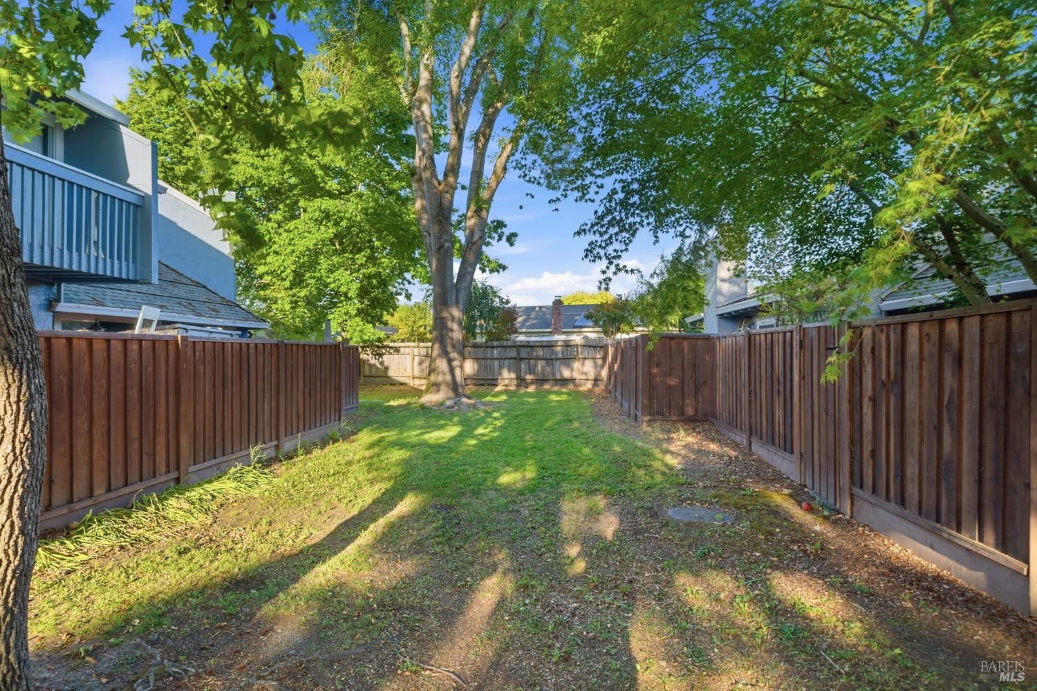 514 Racquet Club Circle