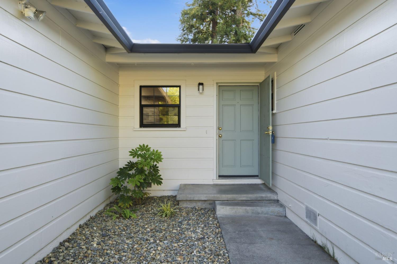 1103 Michigan Drive