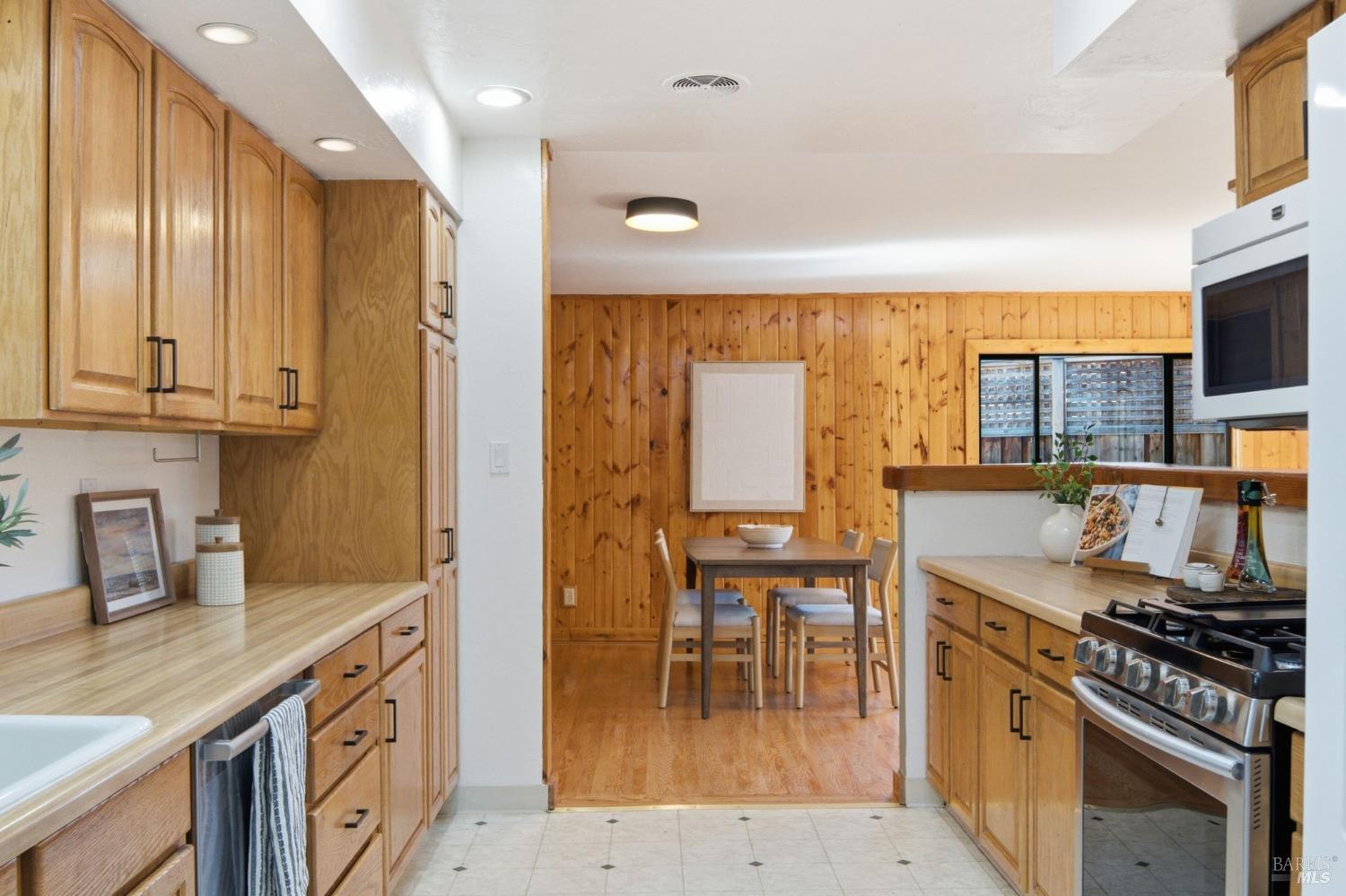 1103 Michigan Drive