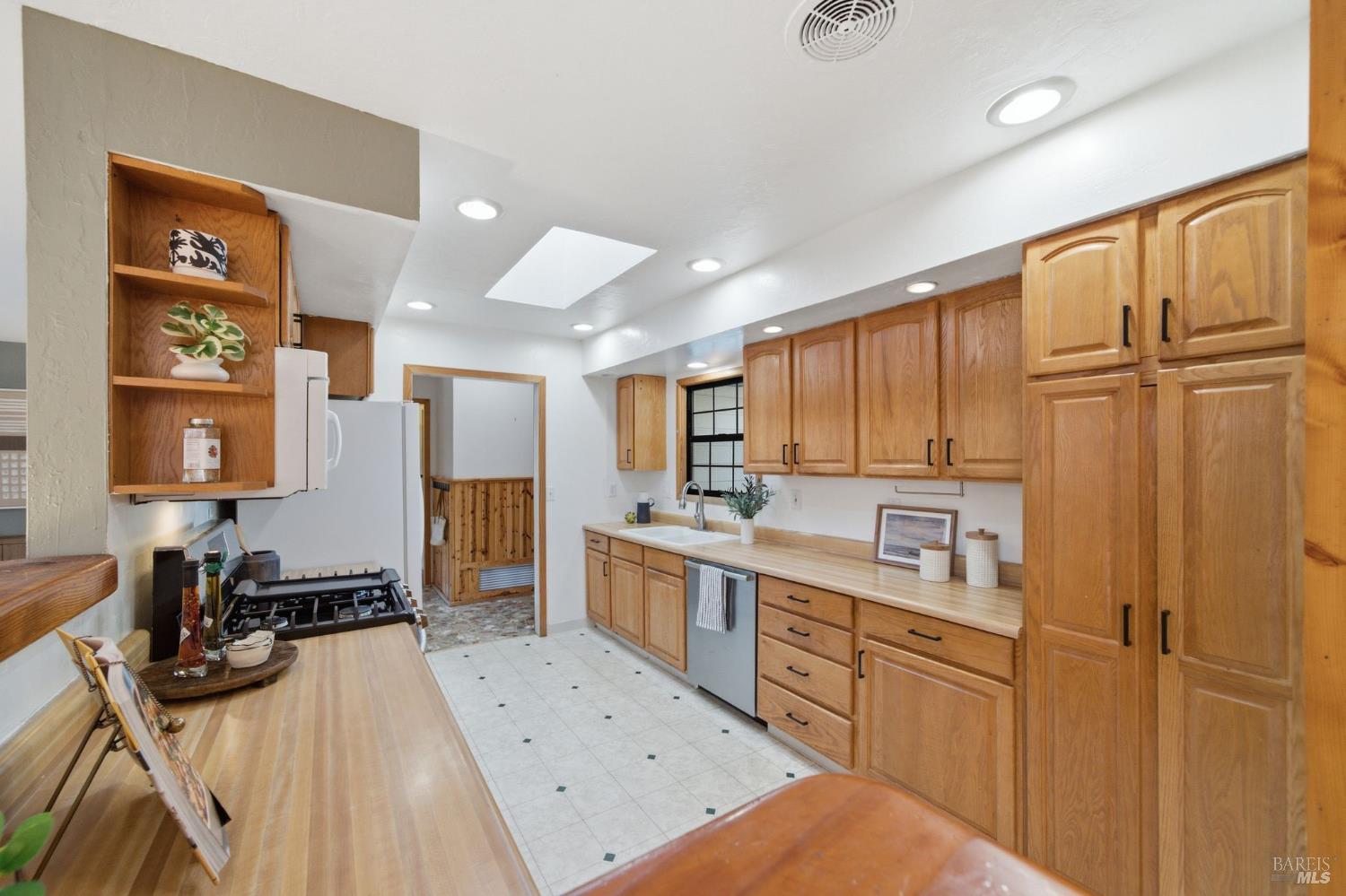1103 Michigan Drive