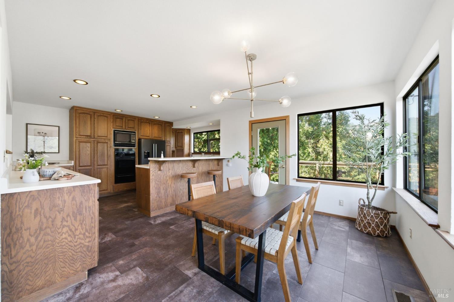 2031 Madrone Avenue