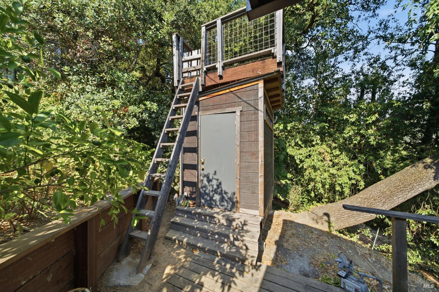 2031 Madrone Avenue