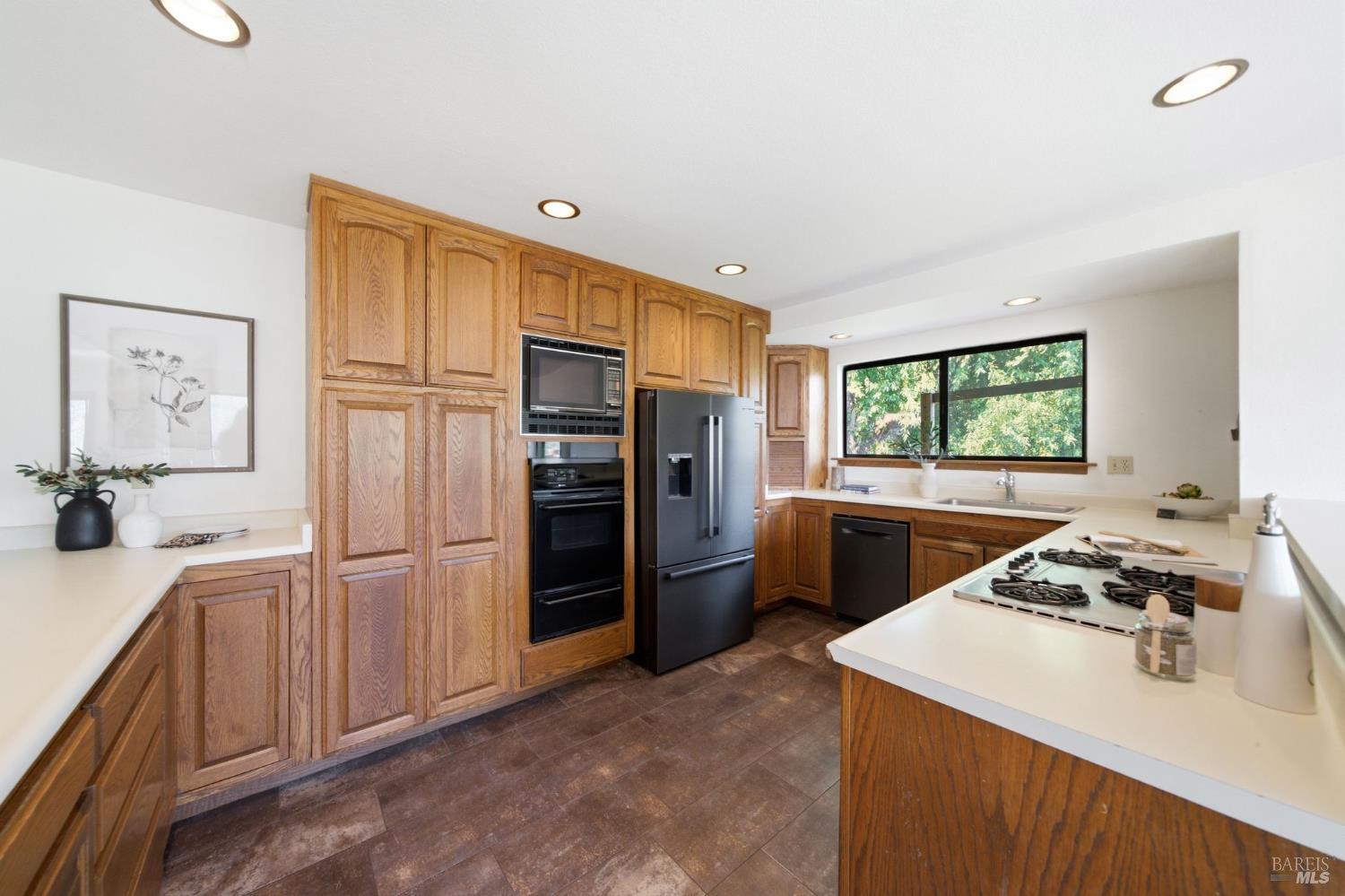 2031 Madrone Avenue