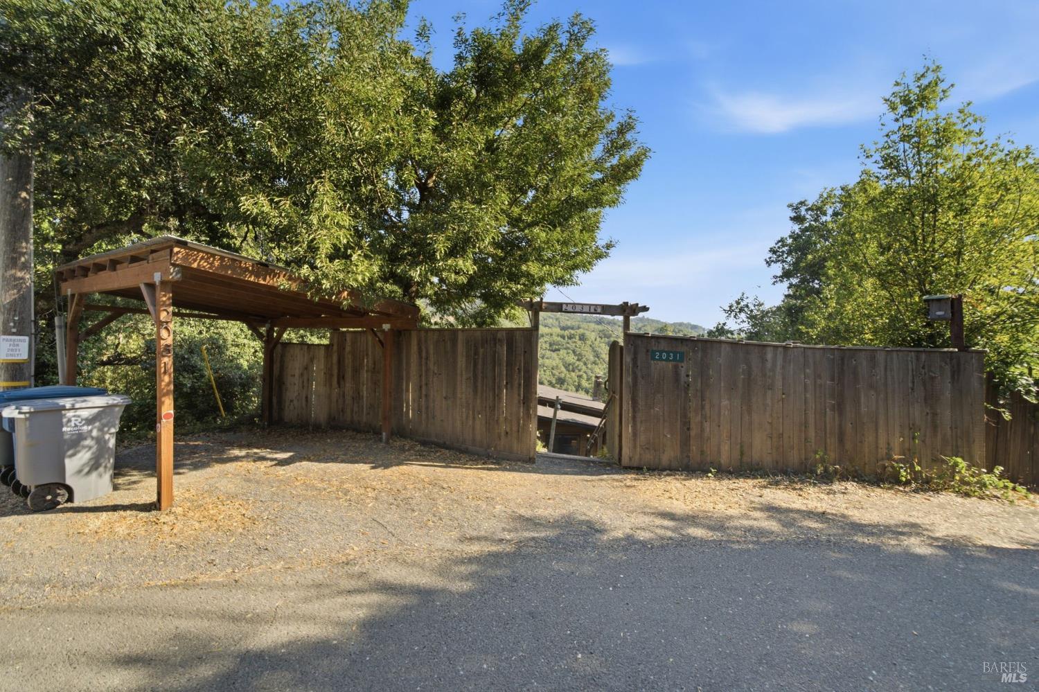 2031 Madrone Avenue