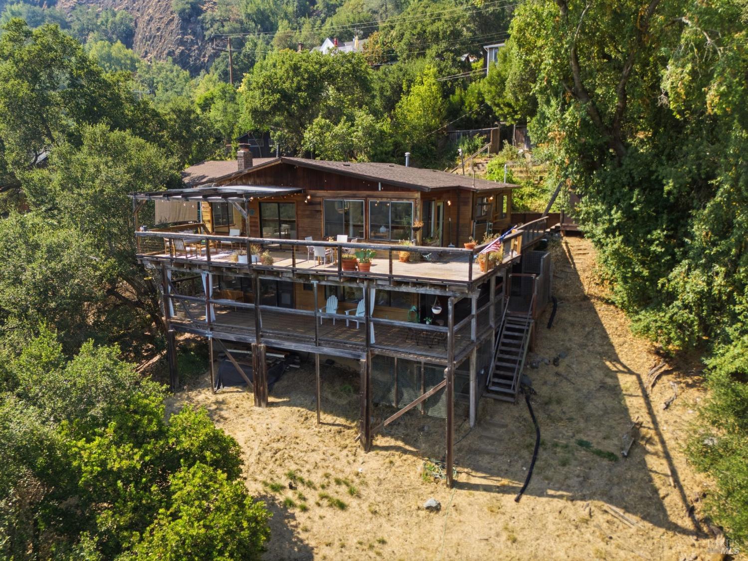 2031 Madrone Avenue