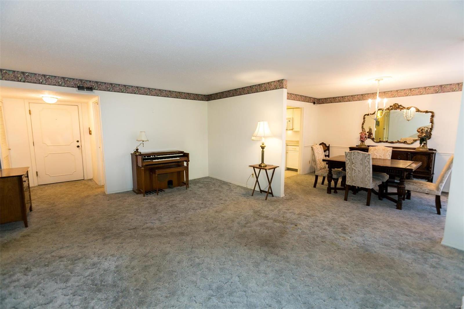 1530 Bedford Forge Court Unit: 1