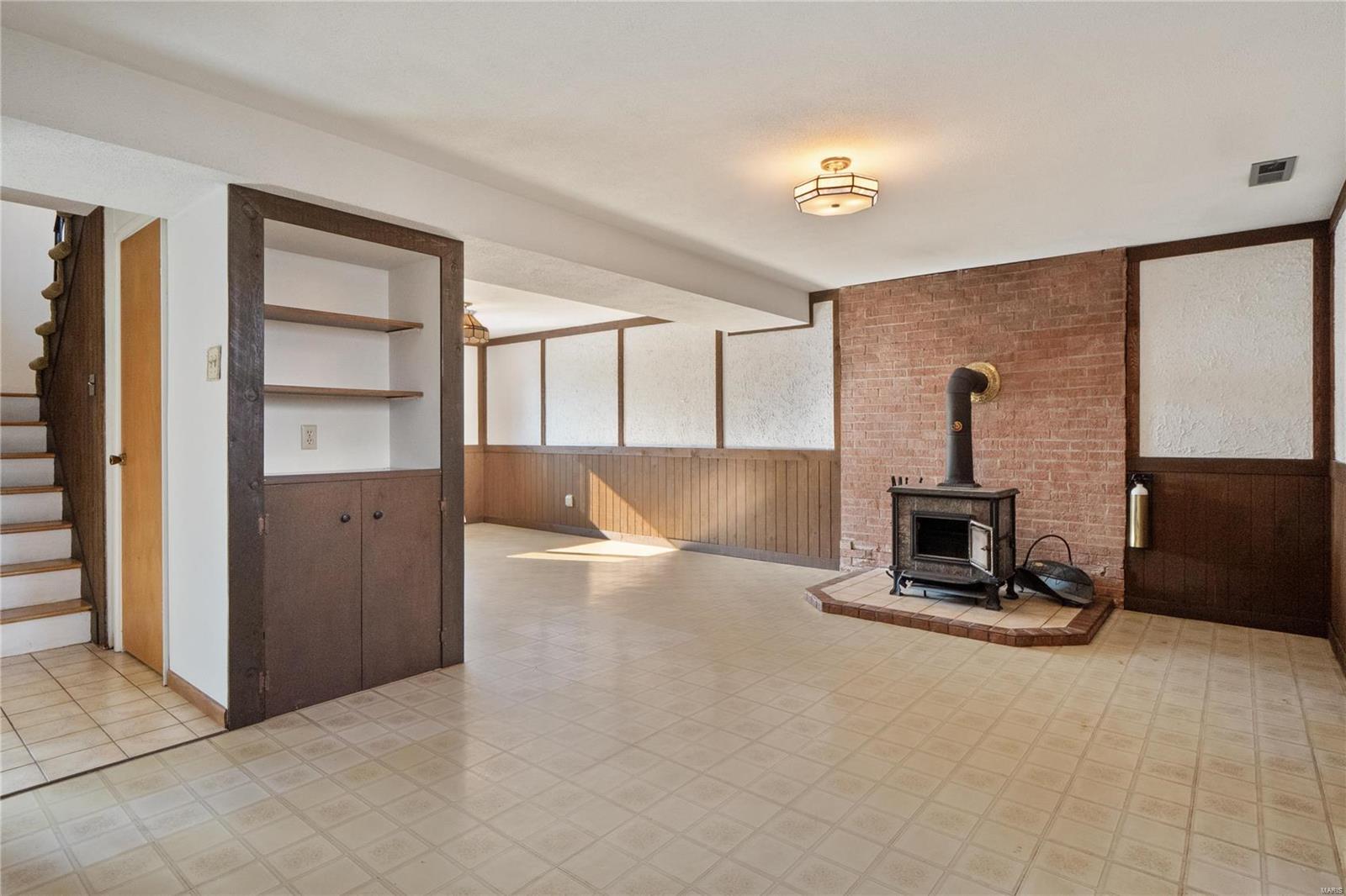 11919 Breezemont Drive