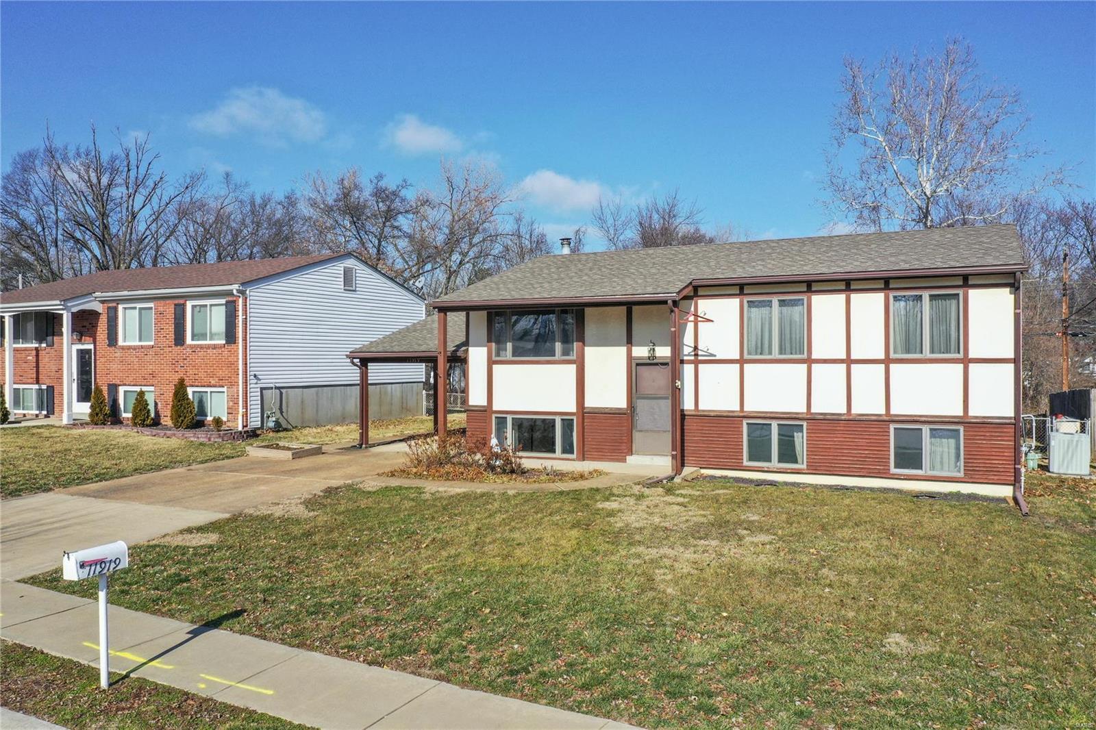 11919 Breezemont Drive