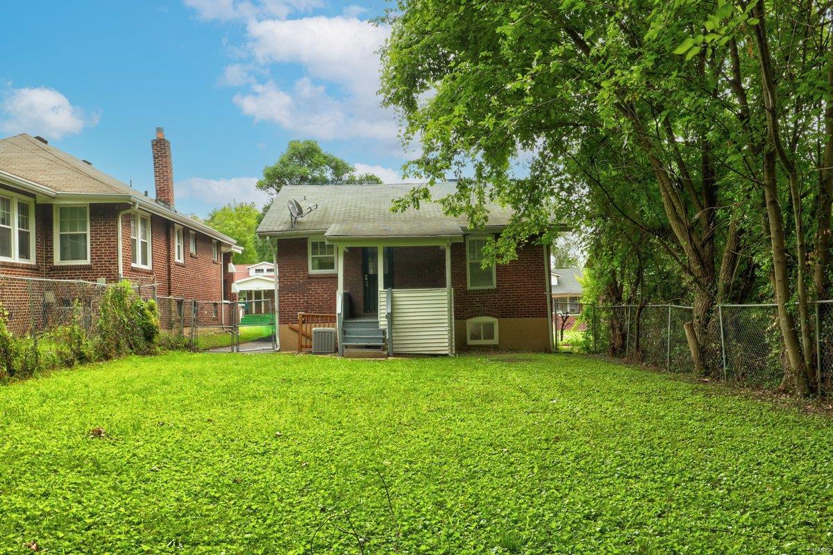 3457 Pine Grove Avenue