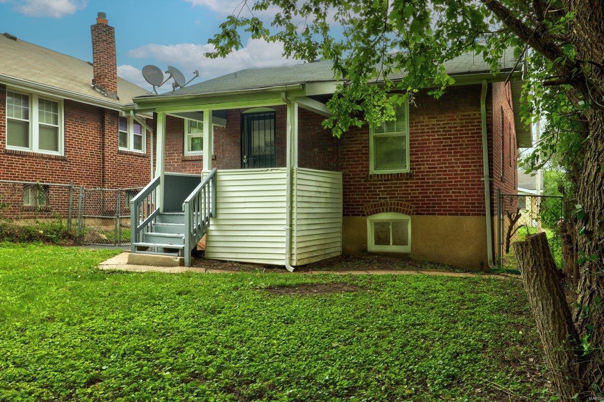 3457 Pine Grove Avenue