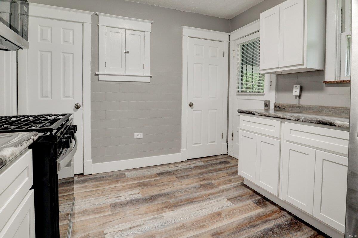 3457 Pine Grove Avenue