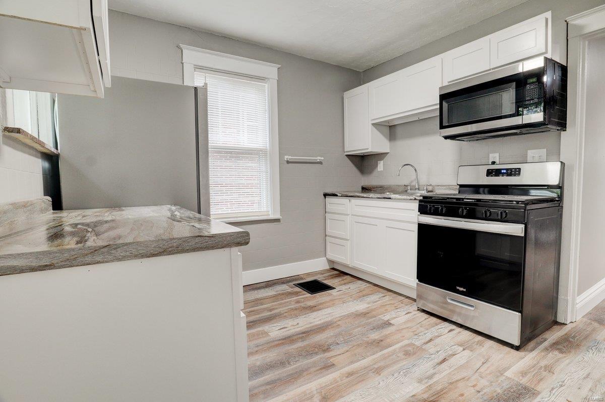 3457 Pine Grove Avenue