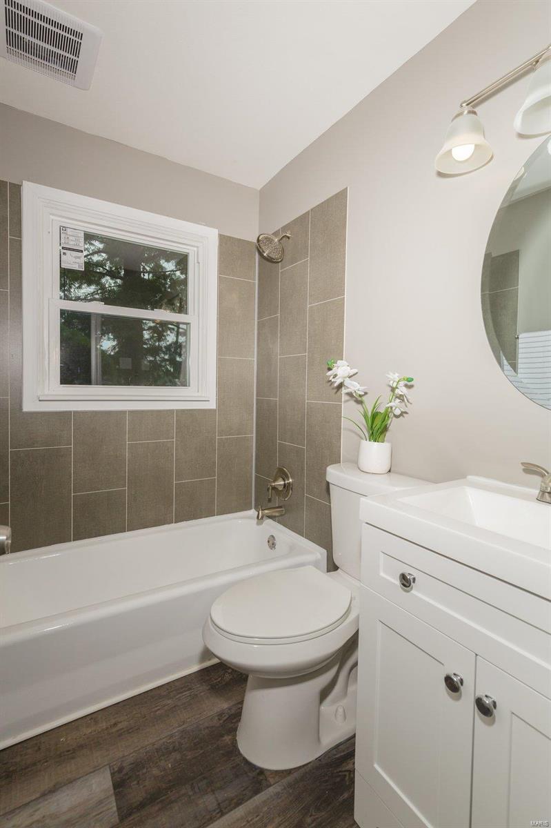 4222 Saint Linus Lane