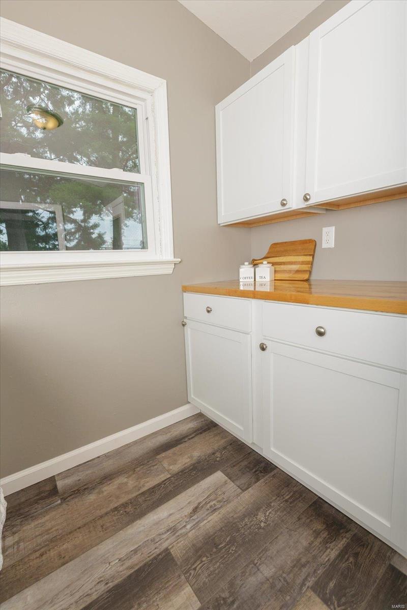 4222 Saint Linus Lane