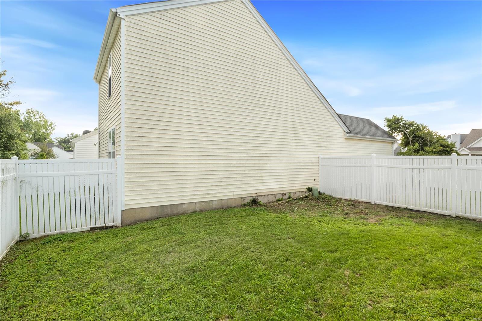 1119 Liberty Gardens Court