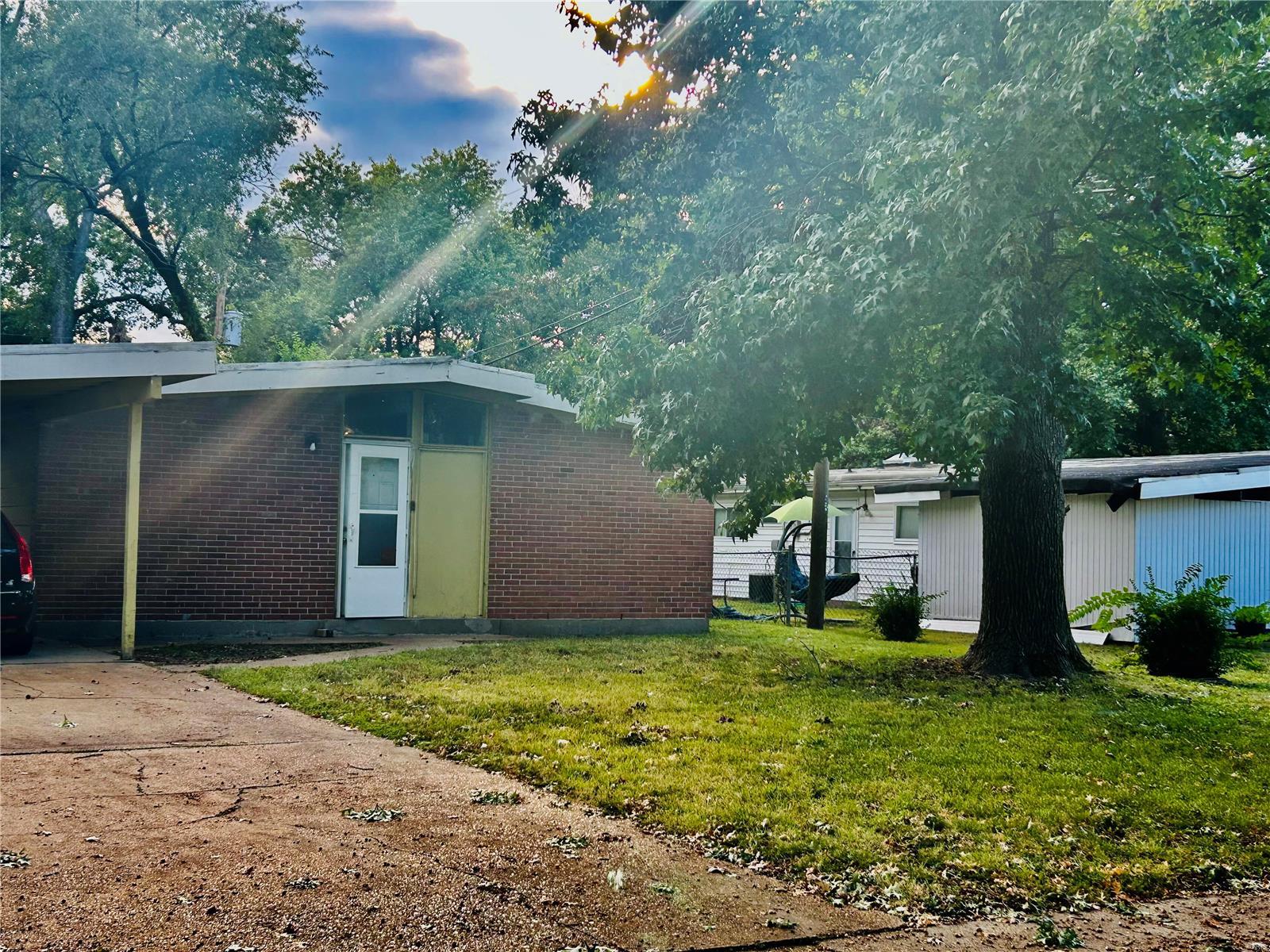 8432 Buckthorn Drive