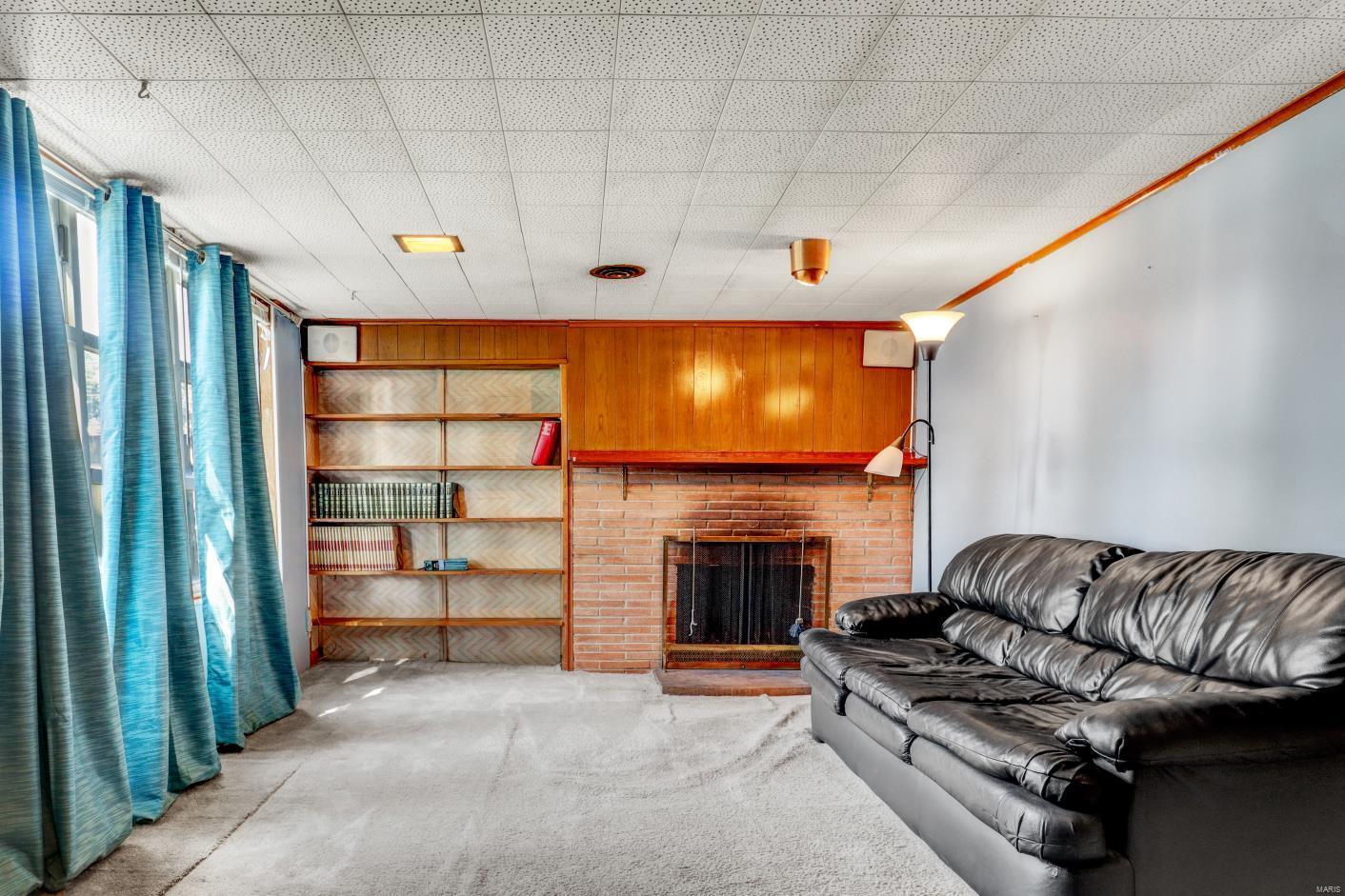 6942 Willow Wood Drive