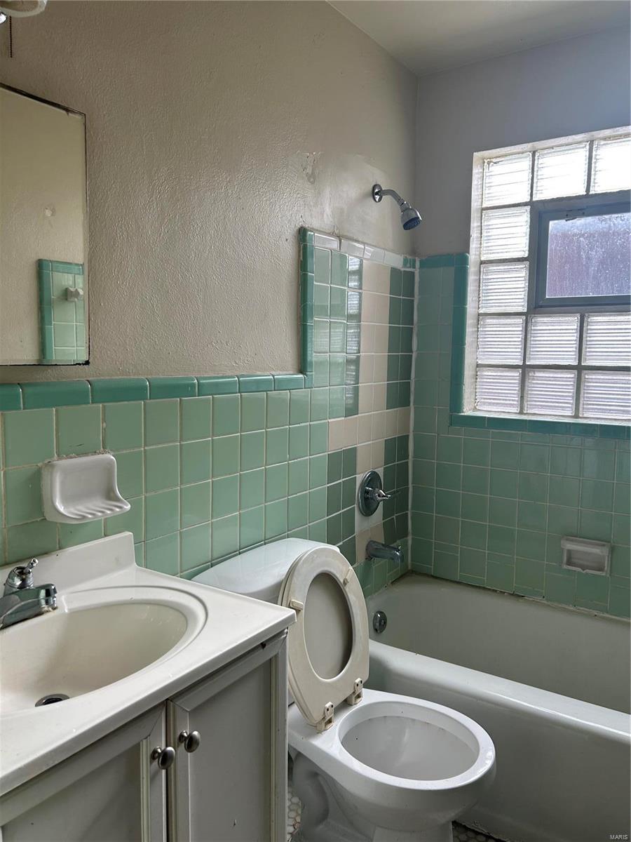 5949 McArthur Avenue