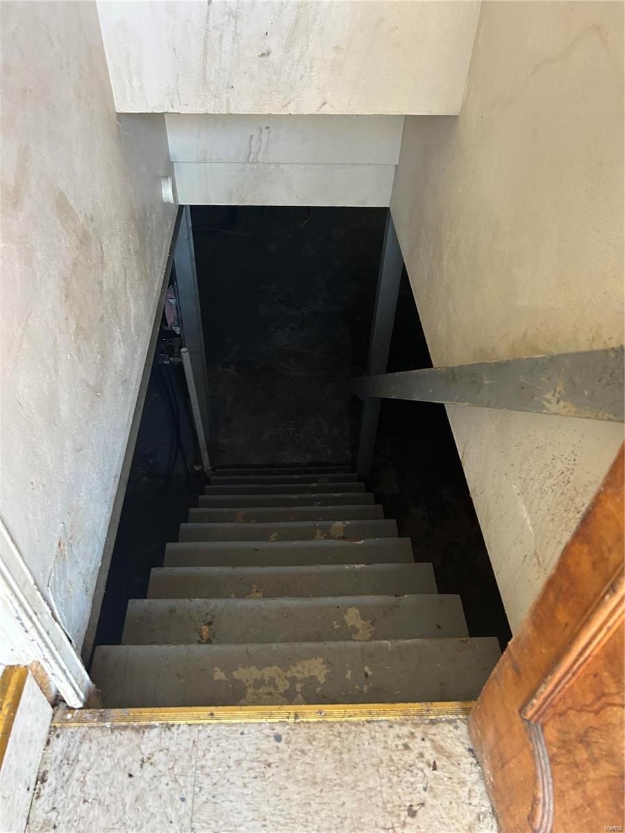 5949 McArthur Avenue