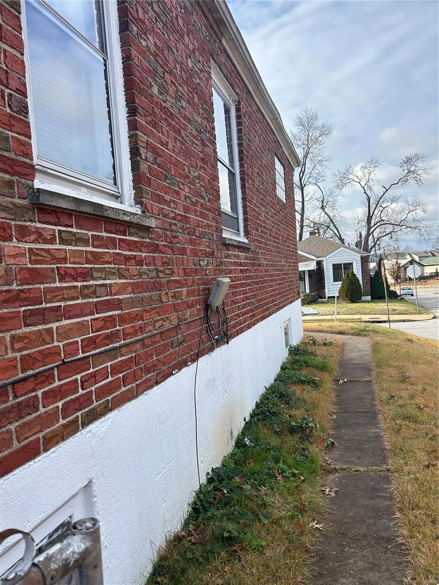 5949 McArthur Avenue