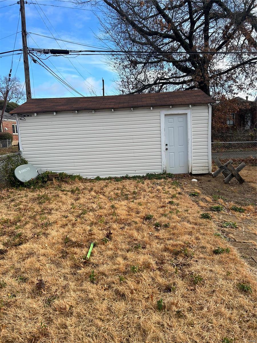 5949 McArthur Avenue