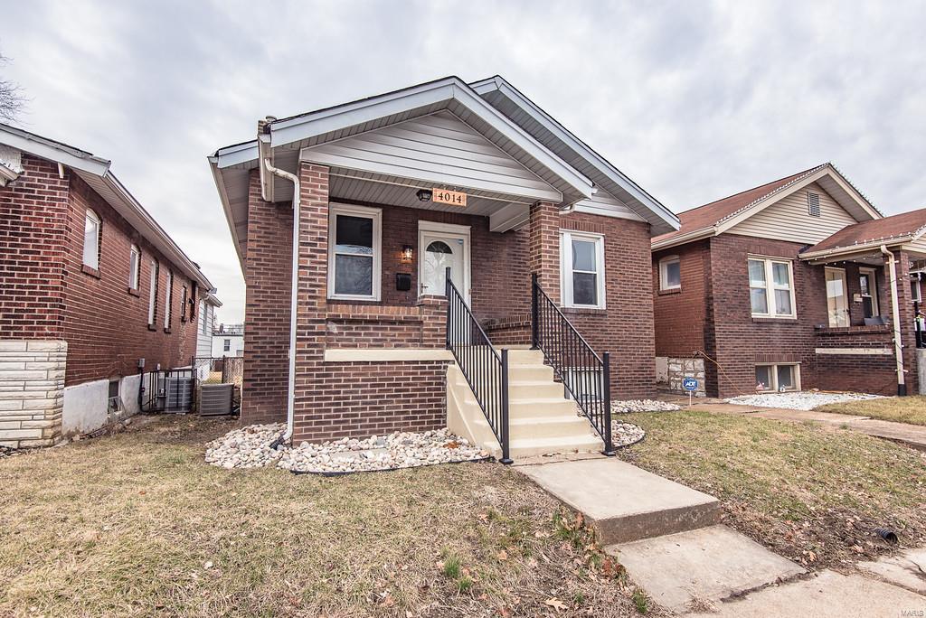 4014 Tholozan Avenue