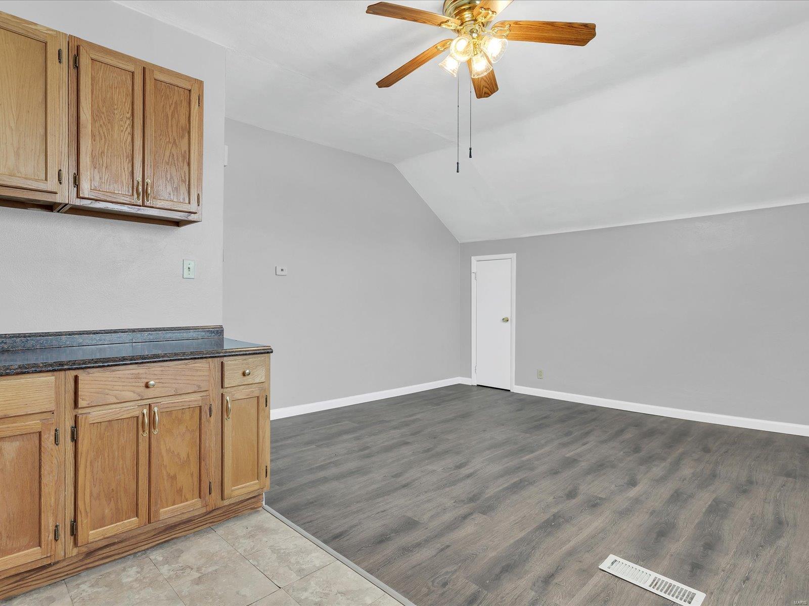 215 Courtland Avenue