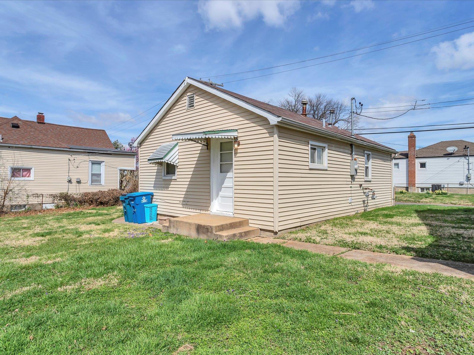 215 Courtland Avenue