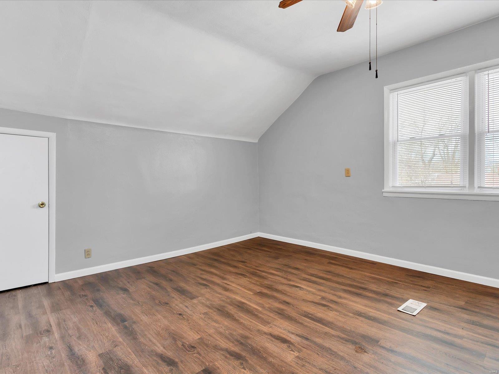 215 Courtland Avenue