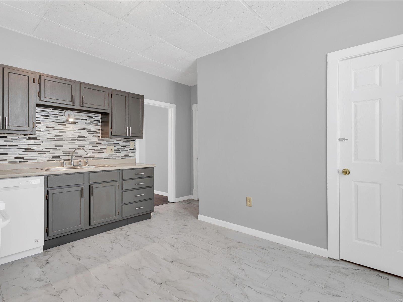 215 Courtland Avenue