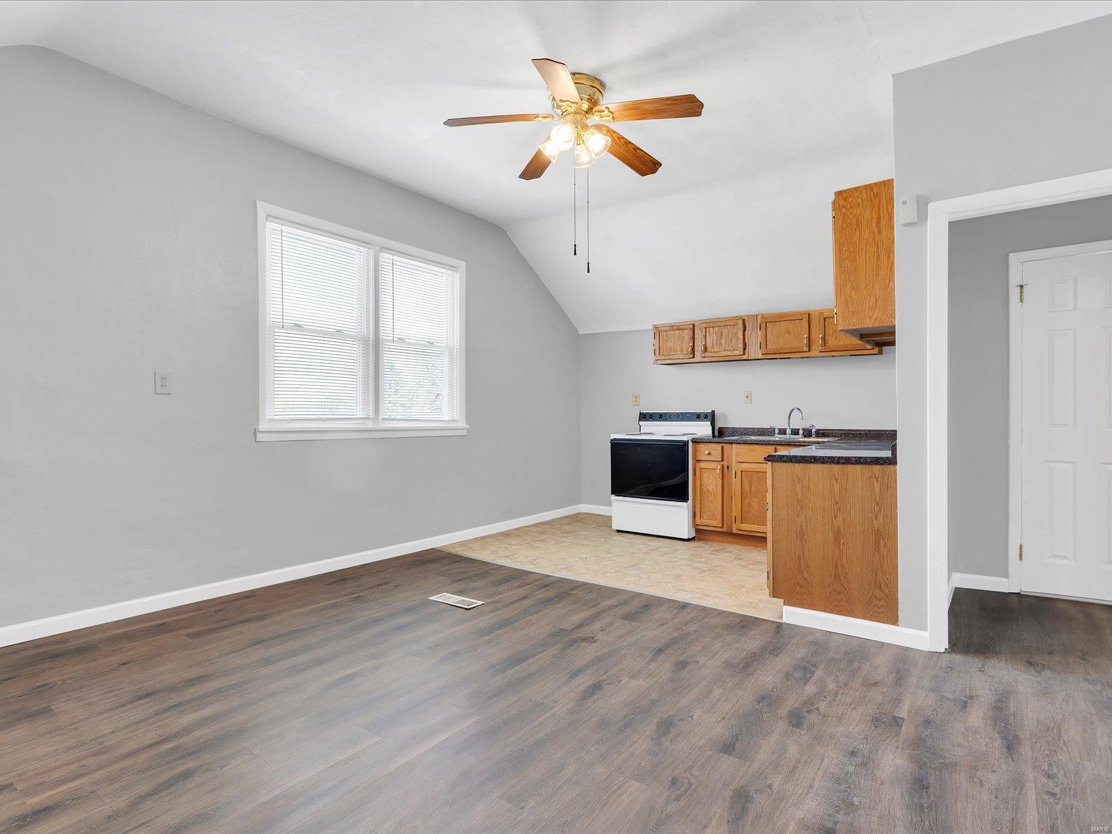 215 Courtland Avenue