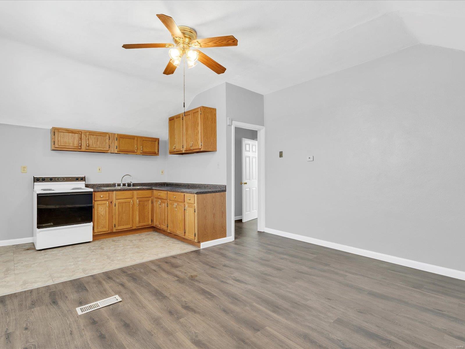 215 Courtland Avenue