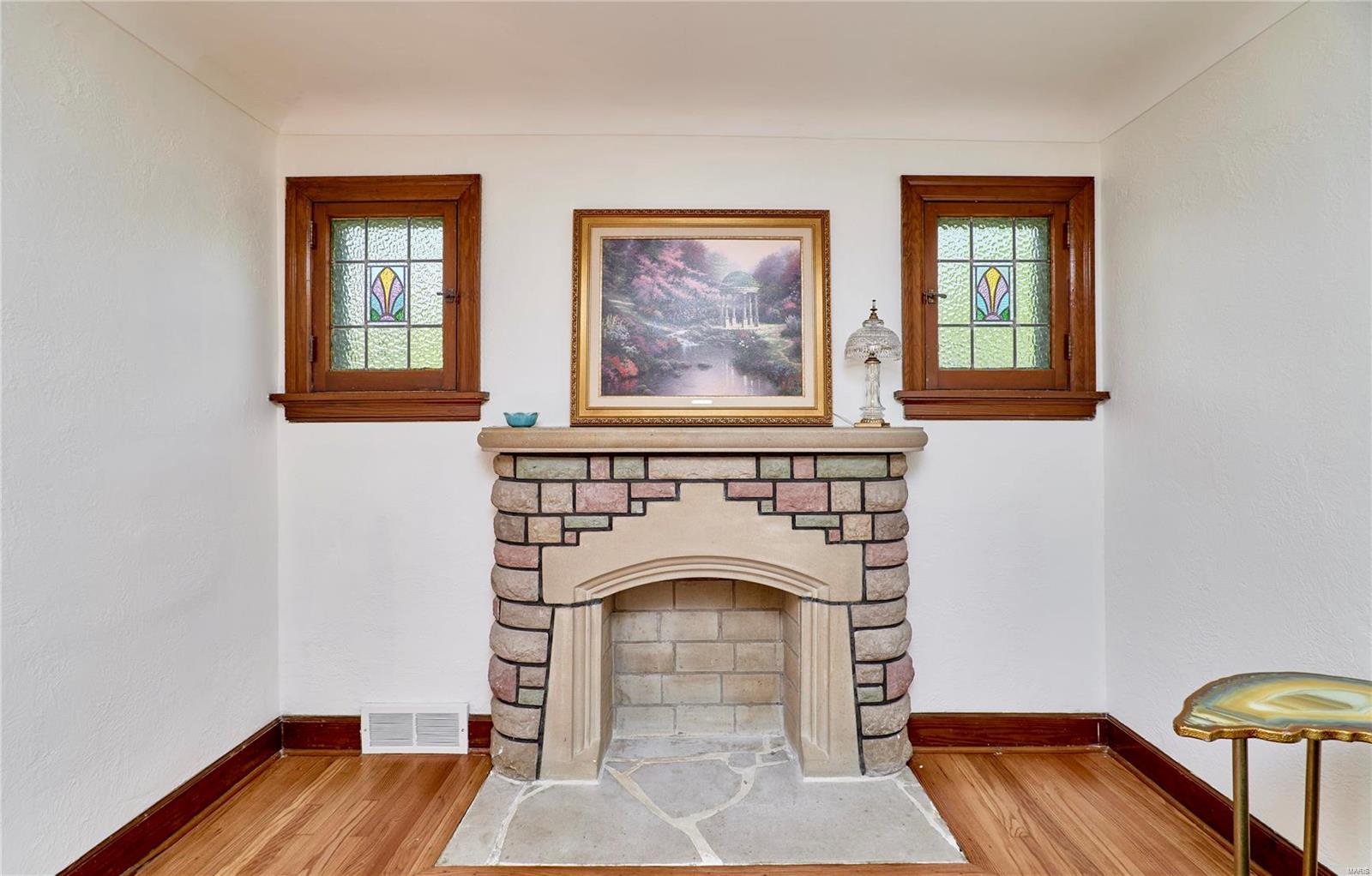 3661 Eminence Boulevard