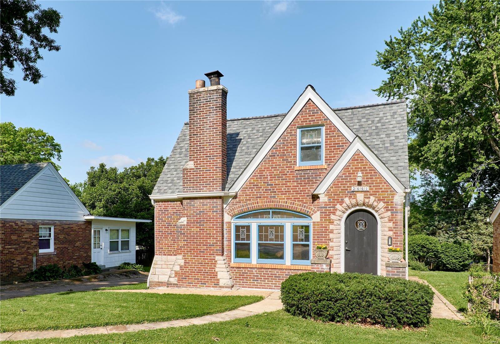 3661 Eminence Boulevard