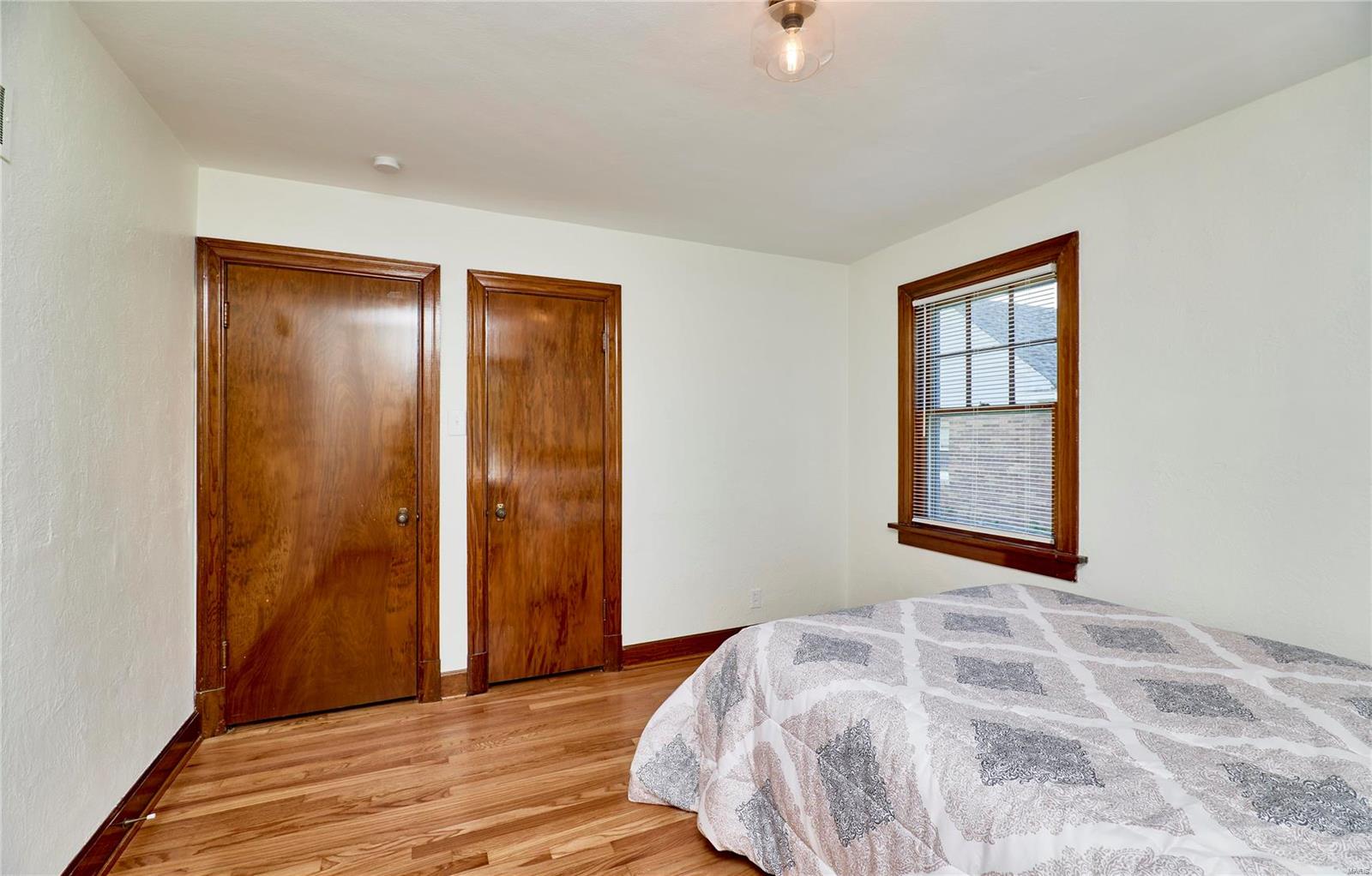 3661 Eminence Boulevard