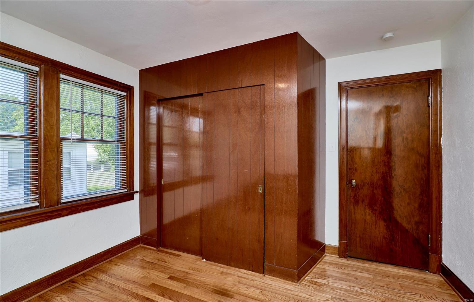 3661 Eminence Boulevard