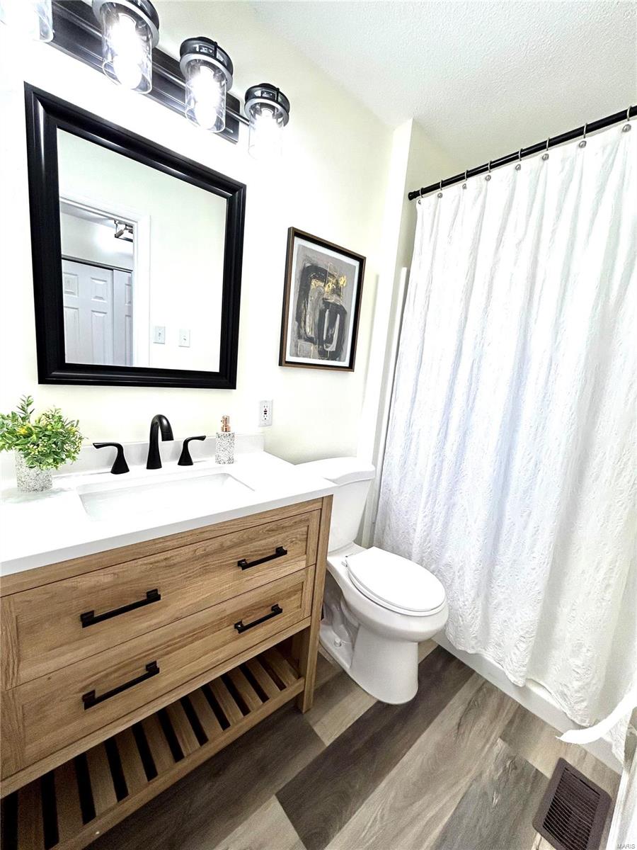 2290 Buttercup Drive