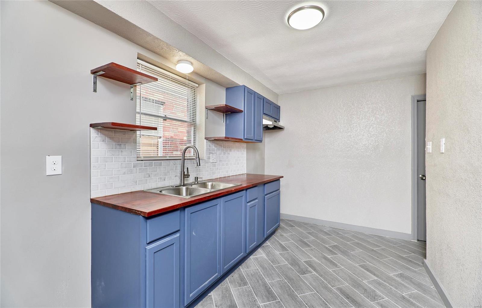 6905 Claremore Drive