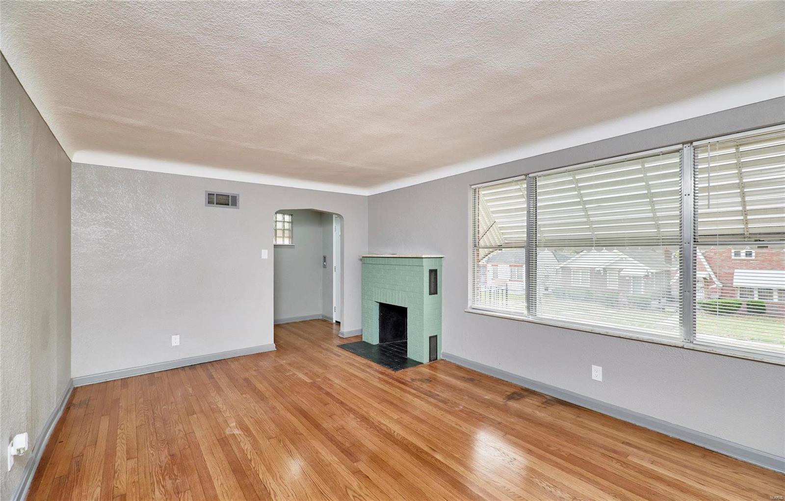 6905 Claremore Drive